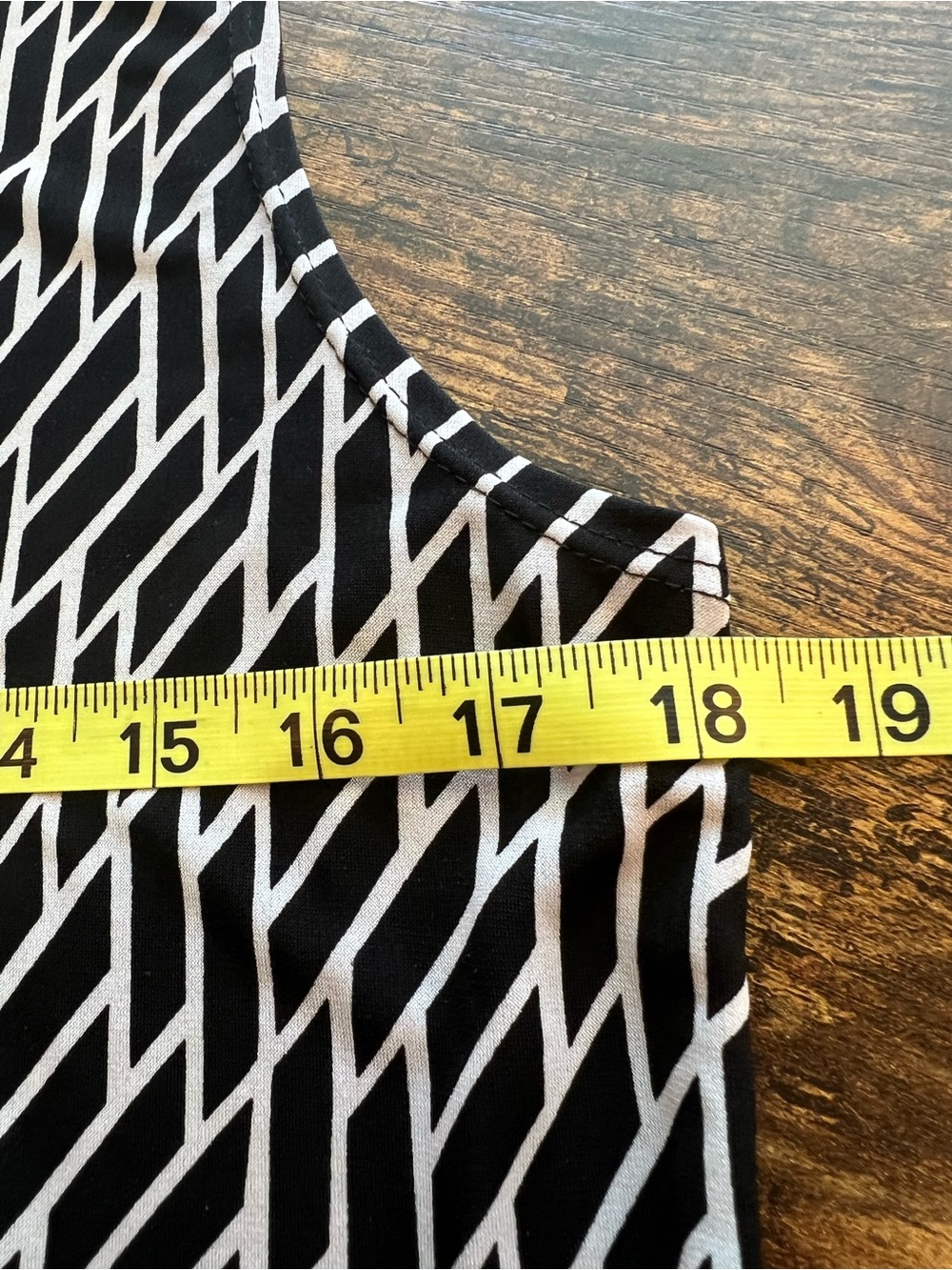 Tiana B Black White Geometric Cowl Neck Sleeveless Career Dress Size L - Picture 5 of 10